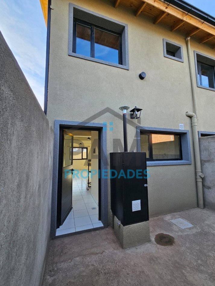 ALQUILER DE DUPLEX A ESTRENAR DE TRES AMBIENTES