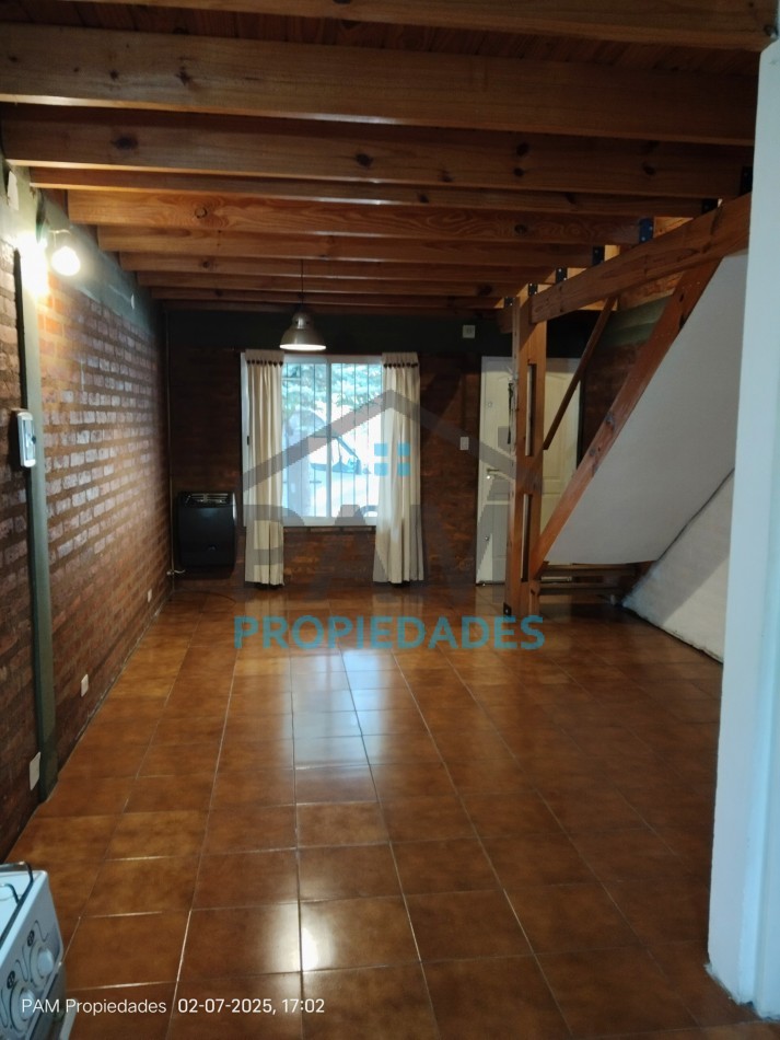 Duplex tipo PH en venta con dos dormitorios 